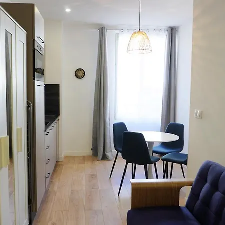 Proche Carlton & Croisette, Appartement 302 - Palmazur Vacances Apartment Cannes